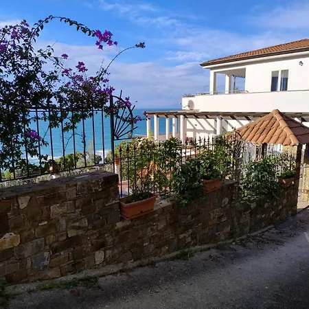Bella Vista